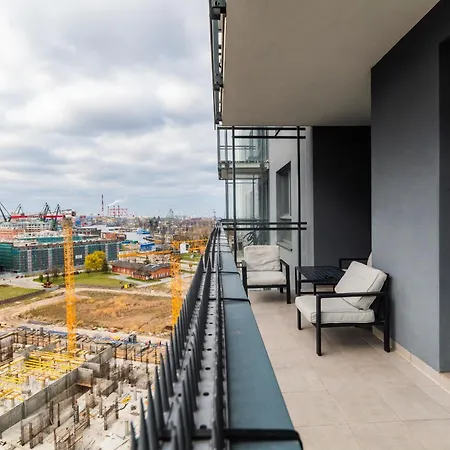 Gdansky, The 14th Floor Appartement *